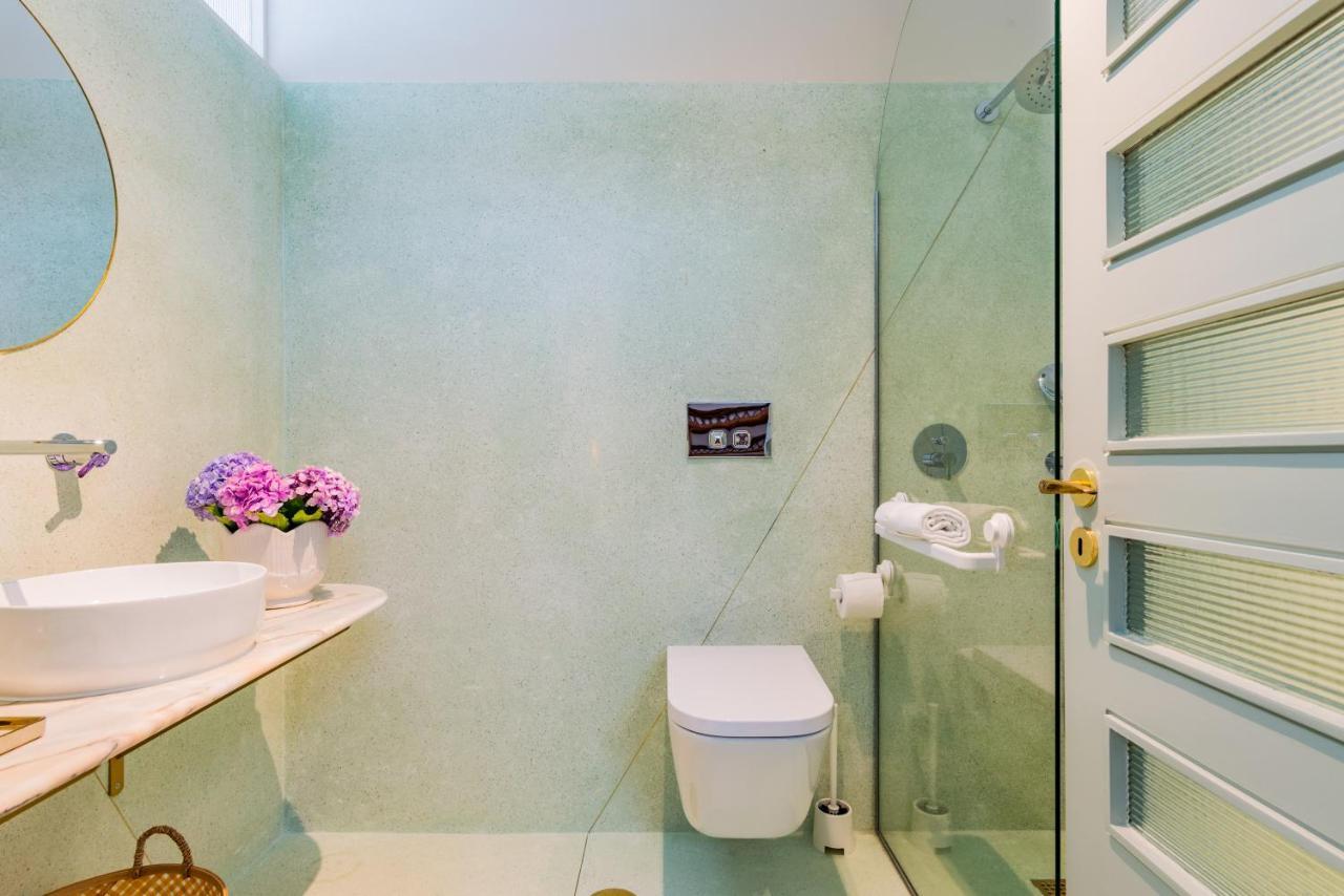 Ferienwohnung Incredible Duplex Penthouse & Terraces & Parking Porto Exterior foto